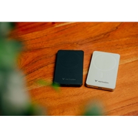 Verbatim (32225) Charge 'n' Go Essentials MagSafe Power Bank Wireless 5000mAh Black