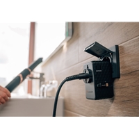 Verbatim (30186) Charge 'n' Travel 70W 2C Retractable Universal Travel Adapter Black