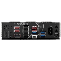 4x DDR5 Slots